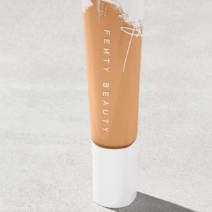Fenty Beauty -#250 Pro Filt'r Hydrating Longwear Foundation